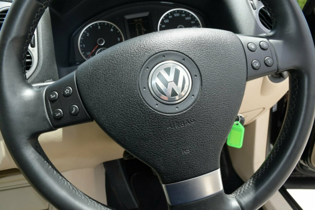 2010 Volkswagen Tiguan 103TDI 4MOTION 9 of 19