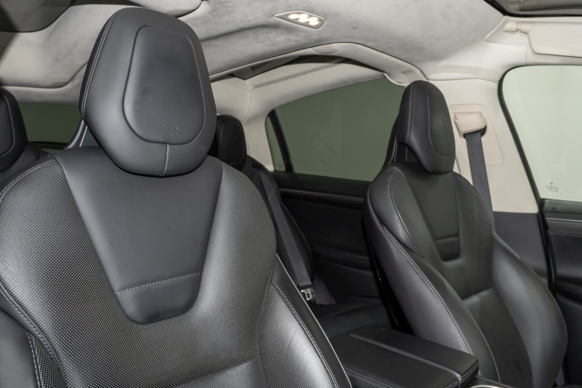 2016 Tesla Model X X 90d (90xb) SUV Image 5