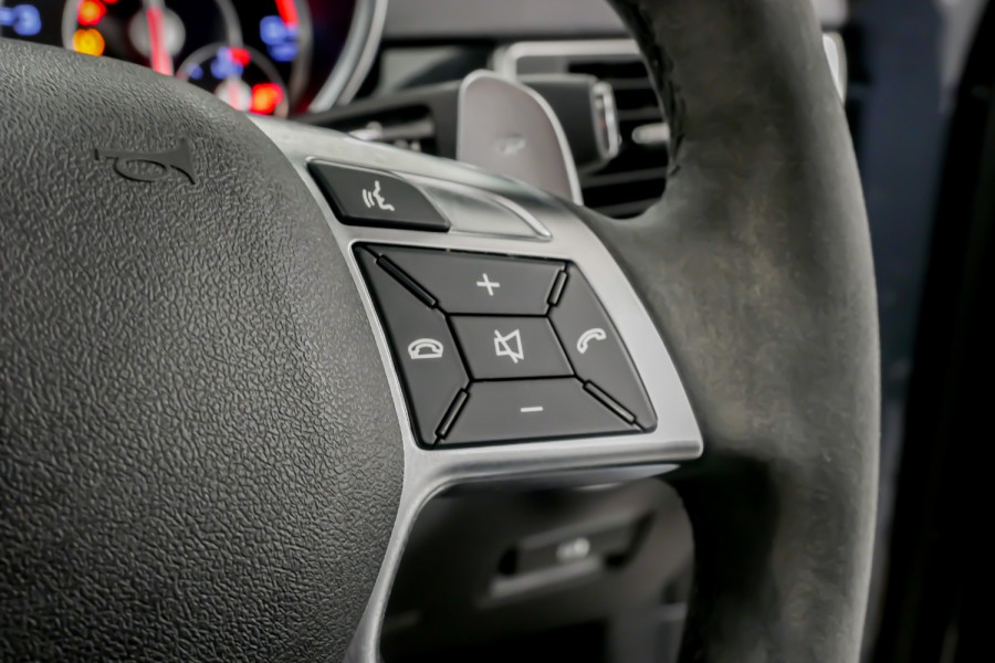 2012 Mercedes-Benz M-Class W166 ML63 AMG SUV Image 23