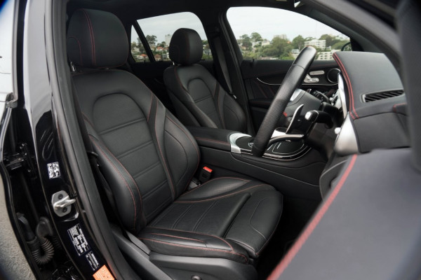 2022 Mercedes-Benz GLC-Class GLC43 AMG SUV Image 12
