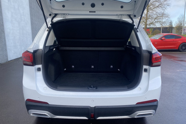 2026 MG ZS ZS32 Essence SUV Image 5