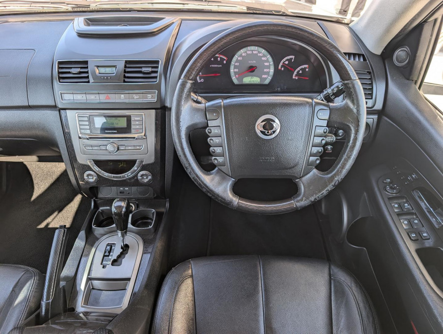 2014 SsangYong Rexton Y285 II SX SUV Image 12