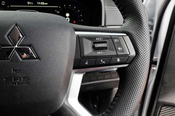2025 Mitsubishi Outlander ZM LS SUV Image 13