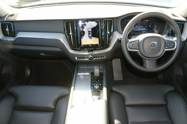 2023 Volvo XC60 UZ Recharge Ultimate T8 Plug-in Hybrid SUV Image 6