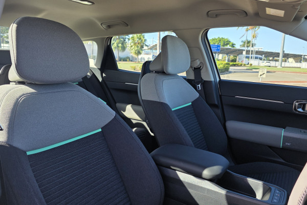 2026 Kia EV4  Air Standard Range Sedan Image 17