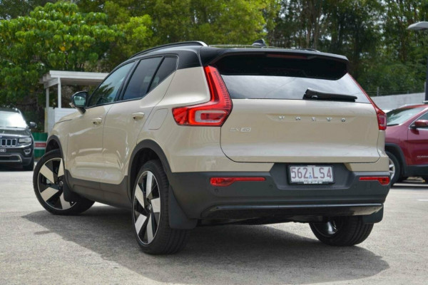 2024 MY25 Volvo EX40 No Series Ultra Twin Motor Performance SUV Image 4