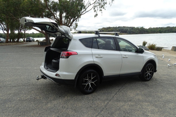 2018 Toyota RAV4 ASA44R GXL SUV Image 8