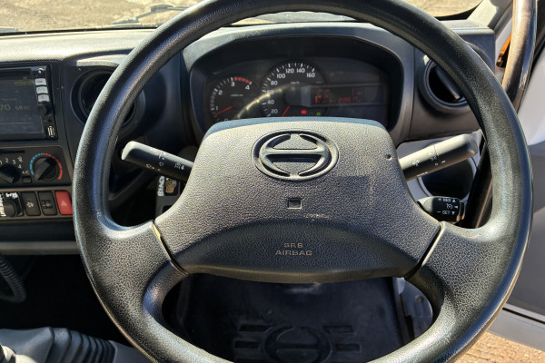 2018 Hino 300 Tray Dropside Image 10