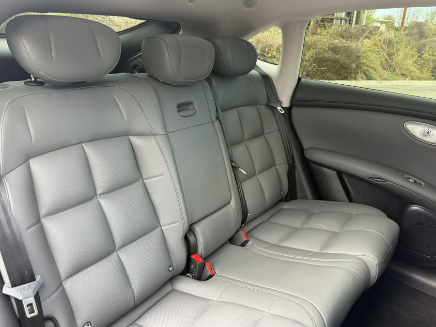 2025 MG IM6 S12L Performance SUV Image 15