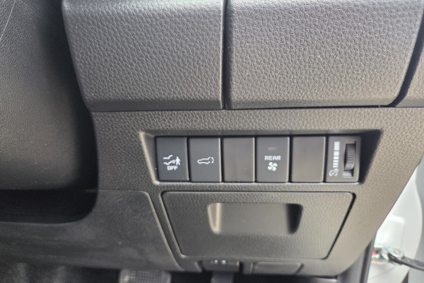 2025 MY25.5 Isuzu MU-X RJ LS-T SUV Image 8