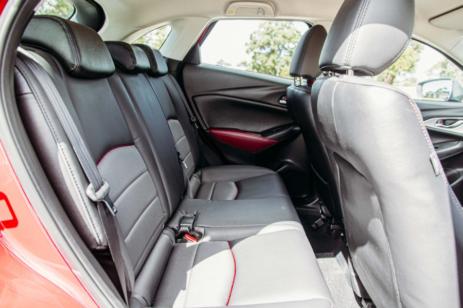 2018 Mazda CX-3 DK sTouring SUV Image 24
