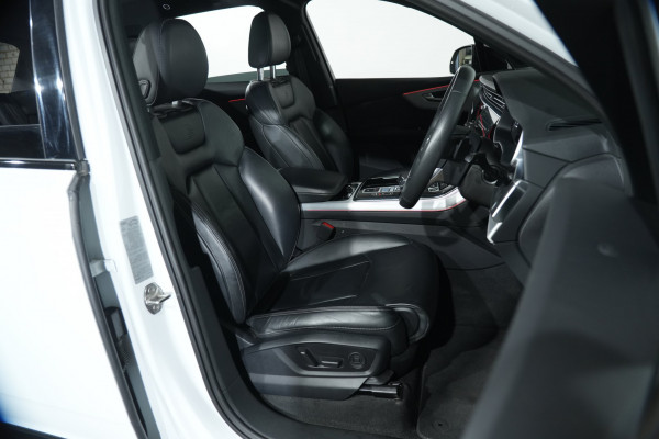 2022 Audi Q7 4M 55 TFSI S line SUV image 31