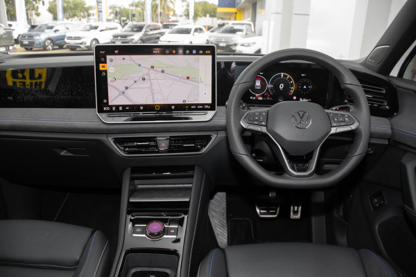 2026 Volkswagen Tiguan CT 200TSI eHybrid R-Line SUV image 7