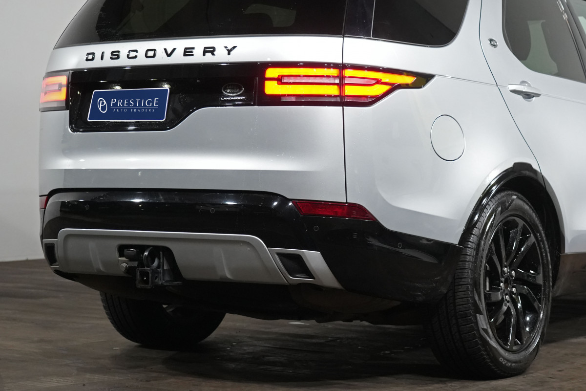 2020 Land Rover Discovery Series 5 SDV6 Landmark SUV