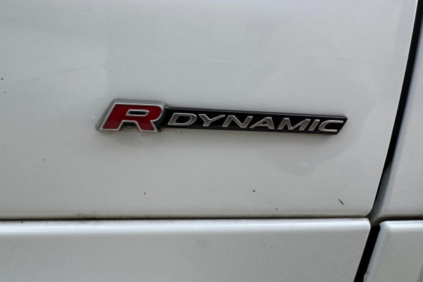 2019 MY20 Land Rover Discovery Sport L550 D150 R-Dynamic S SUV Image 29