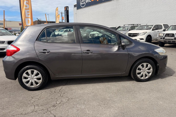 2011 Toyota Corolla ZRE152R Ascent Hatch Image 4