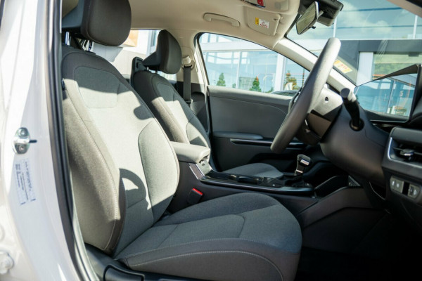 2026 Kia K4 CL4m S Hatch Image 17