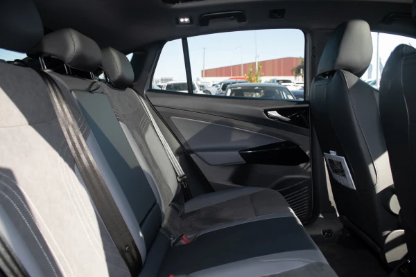 2025 MY25.5 Volkswagen ID. 5 E2 Pro SUV Image 10