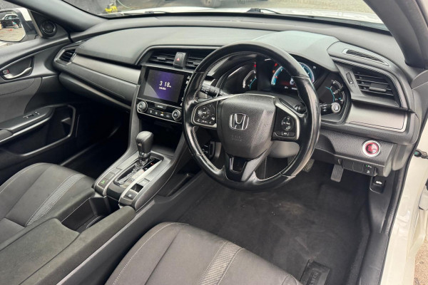2017 Honda Civic 10th Gen VTi-S Hatch Image 13