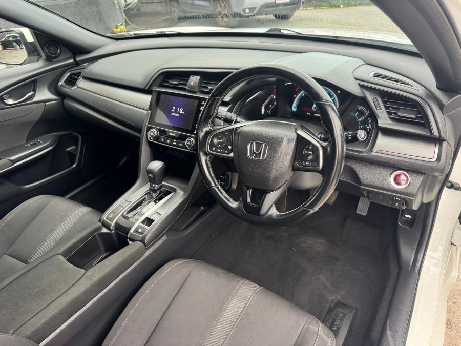 2017 Honda Civic 10th Gen VTi-S Hatch Image 13