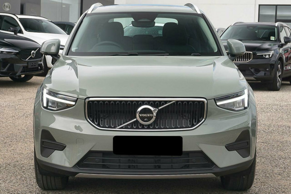 2025 Volvo XC40 XZ Plus B4 SUV Image 2