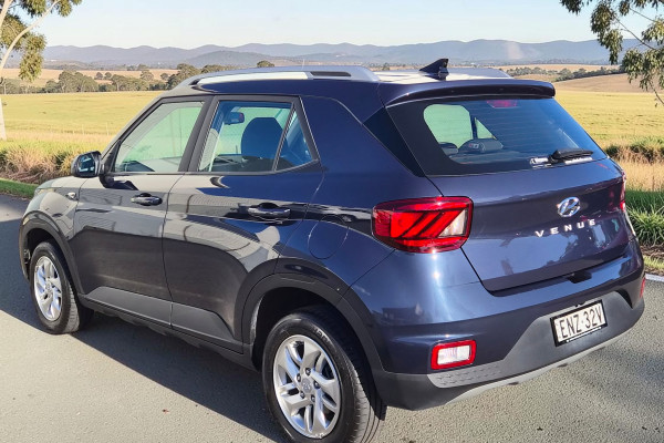 2021 Hyundai Venue QX.V3 Active SUV Image 5