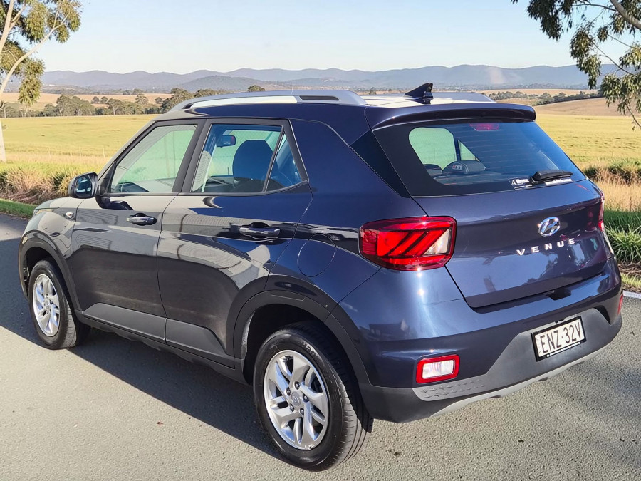 2021 Hyundai Venue QX.V3 Active SUV Image 5