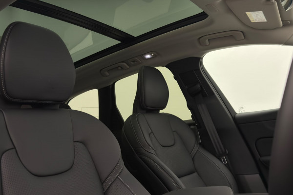 2025 MY26 Volvo XC60 UZ Ultra B5 Dark SUV Image 16