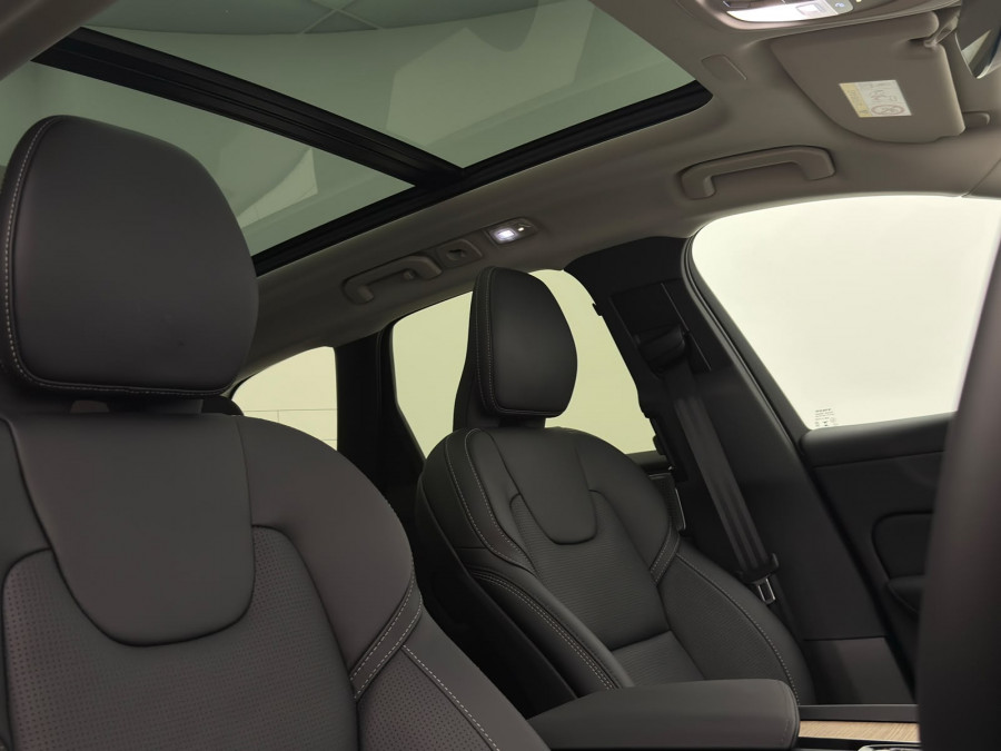 2025 MY26 Volvo XC60 UZ Ultra B5 Dark SUV Image 16