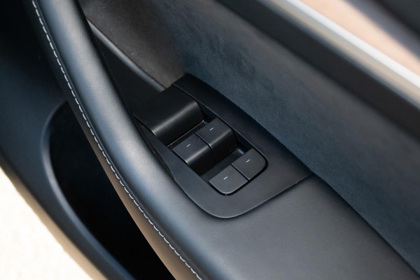 2022 Tesla Model Y  Rear-Wheel Drive SUV image 18
