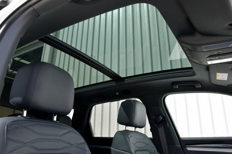 2024 Volkswagen Touareg RC 210TDI R-Line SUV Image 26