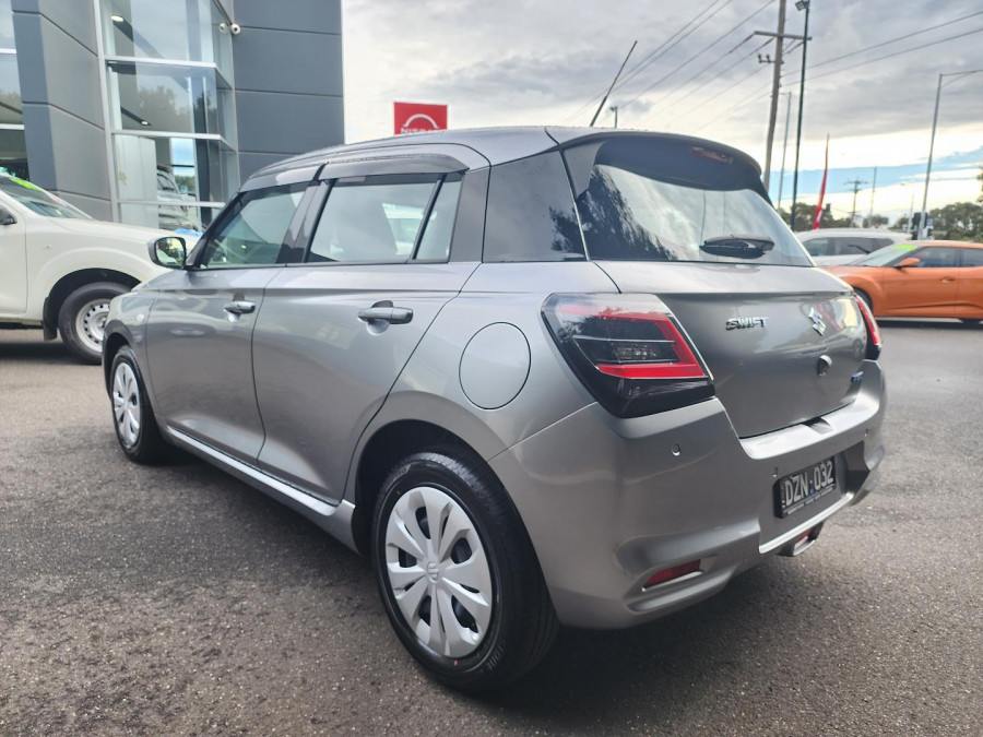 2026 Suzuki Swift UZ Hybrid Hatch Image 5
