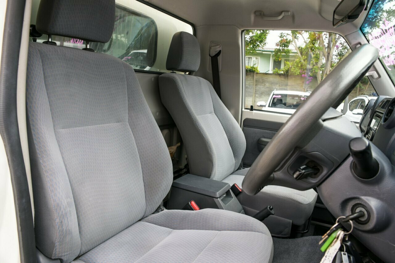 2017 Toyota Landcruiser VDJ79R GXL Cab Chassis Image 26