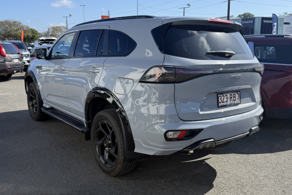 2026 Isuzu MU-X RJ X-TERRAIN SUV Image 8