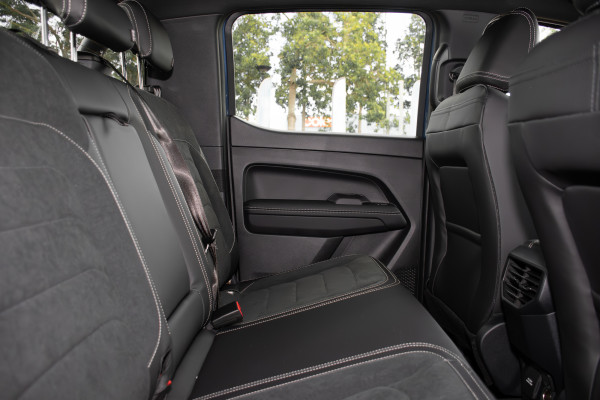 2026 Volkswagen Amarok NF Dark Label Ute image 10