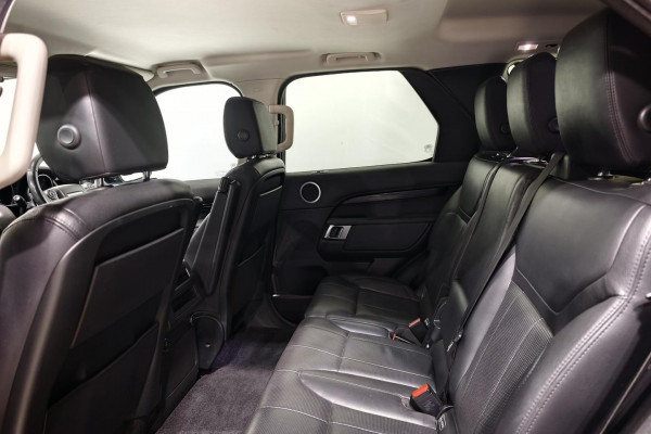 2017 Land Rover Discovery Series 5 SE SUV Image 4