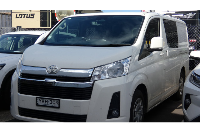 2021 Toyota HiAce GDH300R LWB 5 SEATS Van Image 3