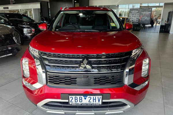 2024 Mitsubishi Outlander ZM LS SUV