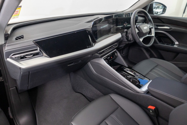 2025 Audi Q5 GU TFSI 150kW SUV image 8