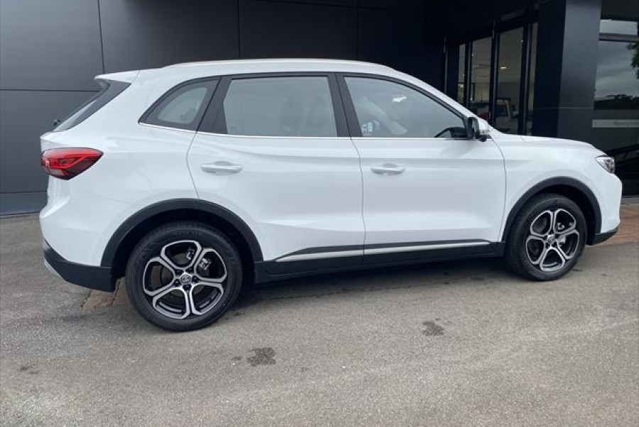 2025 MG ZS ZS32 Essence SUV Image 12