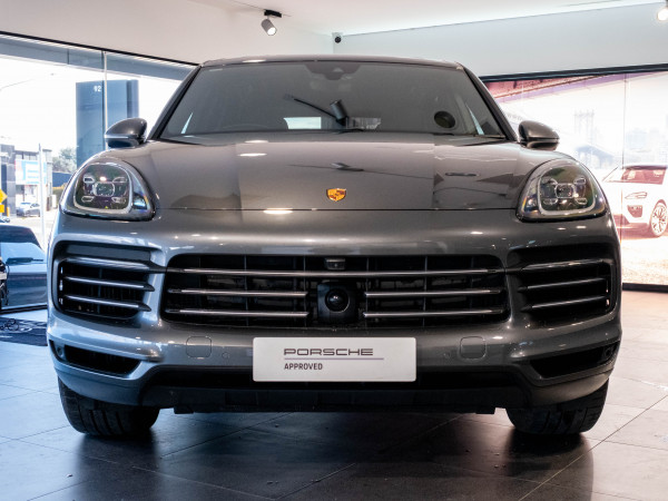 2022 MY23 Porsche Cayenne SUV image 3