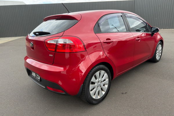 2014 Kia Rio IHS6D2A1FGG829 Si Hatch Image 4
