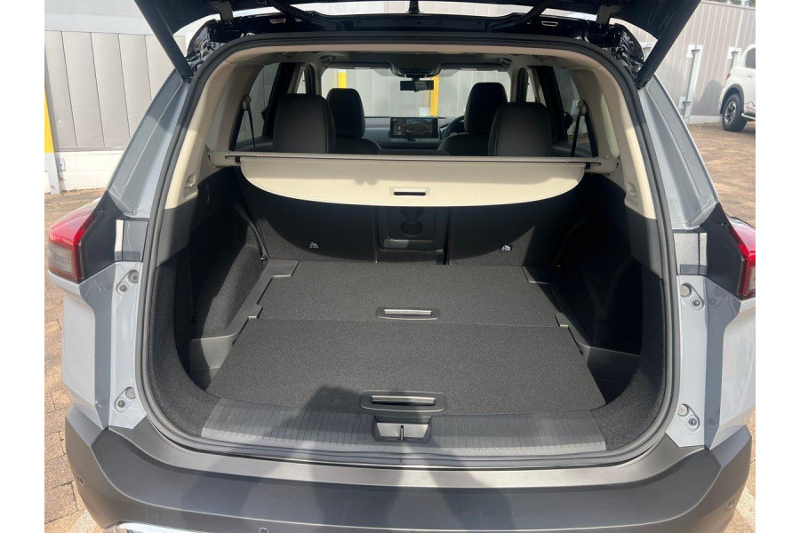 2024 MY25 Nissan X-TRAIL T33 Ti SUV Image 12