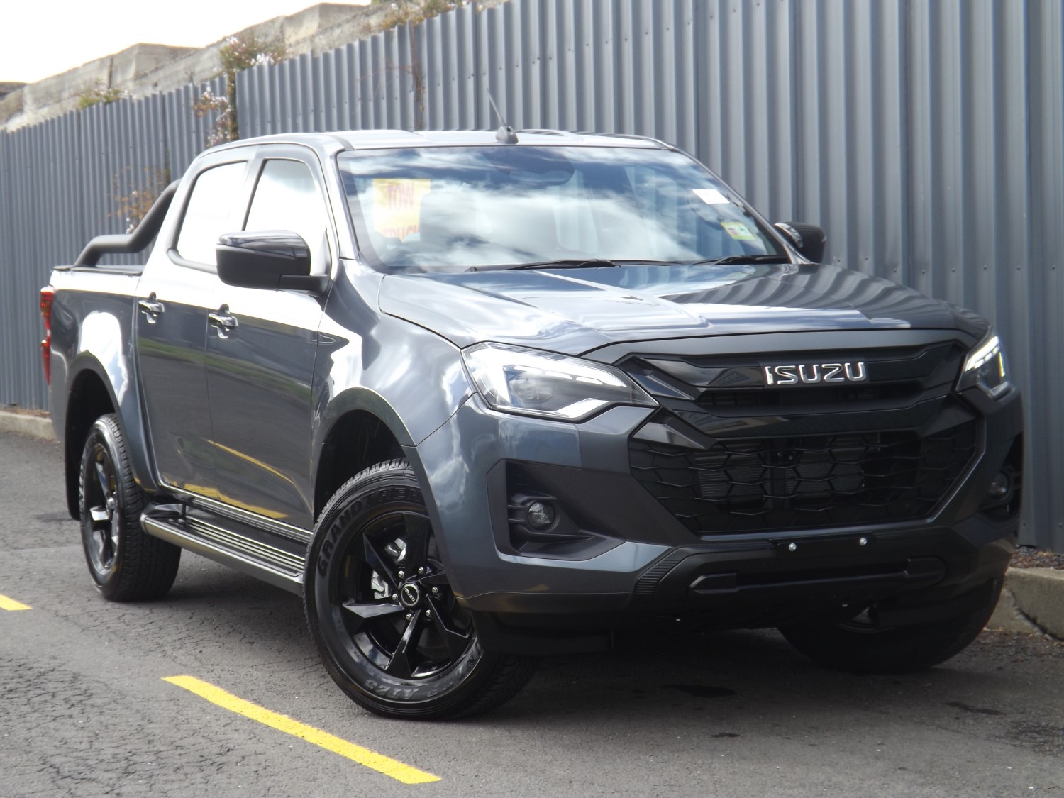 2025 ISUZU D-MAX X-RIDER RG 4X4