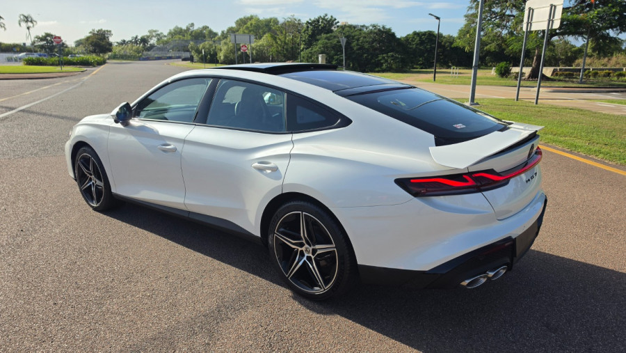 2025 MG MG7  Essence Sedan Image 10