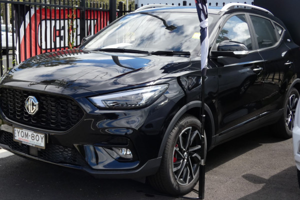 2024 MG ZST S13 ESSENCE SUV