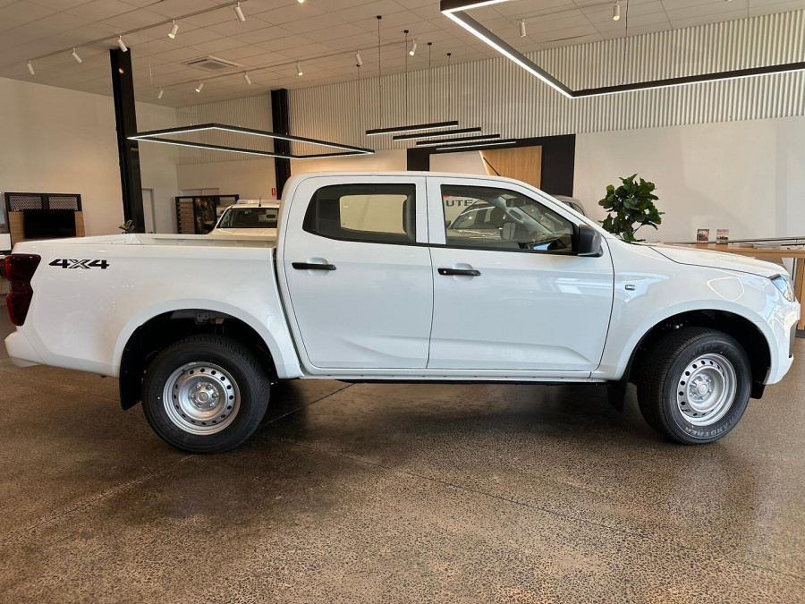 2026 MY25.5 Isuzu D-MAX RG SX Ute Image 3