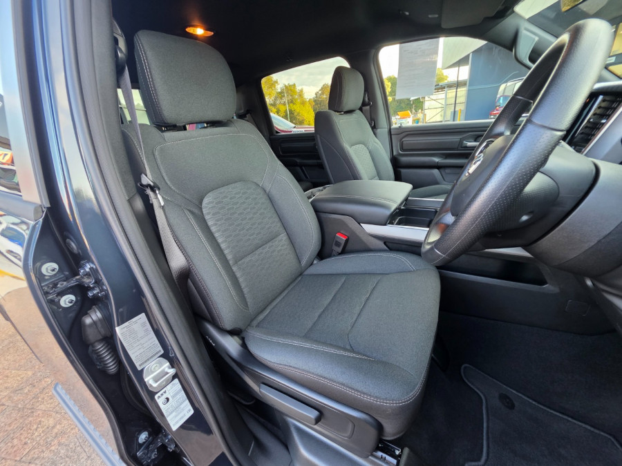2026 Ram 1500 DT Express Black Edition Hurricane SO Ute Image 10