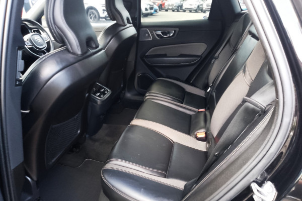 2021 MY22 Volvo XC60 UZ B6 R-Design SUV Image 19
