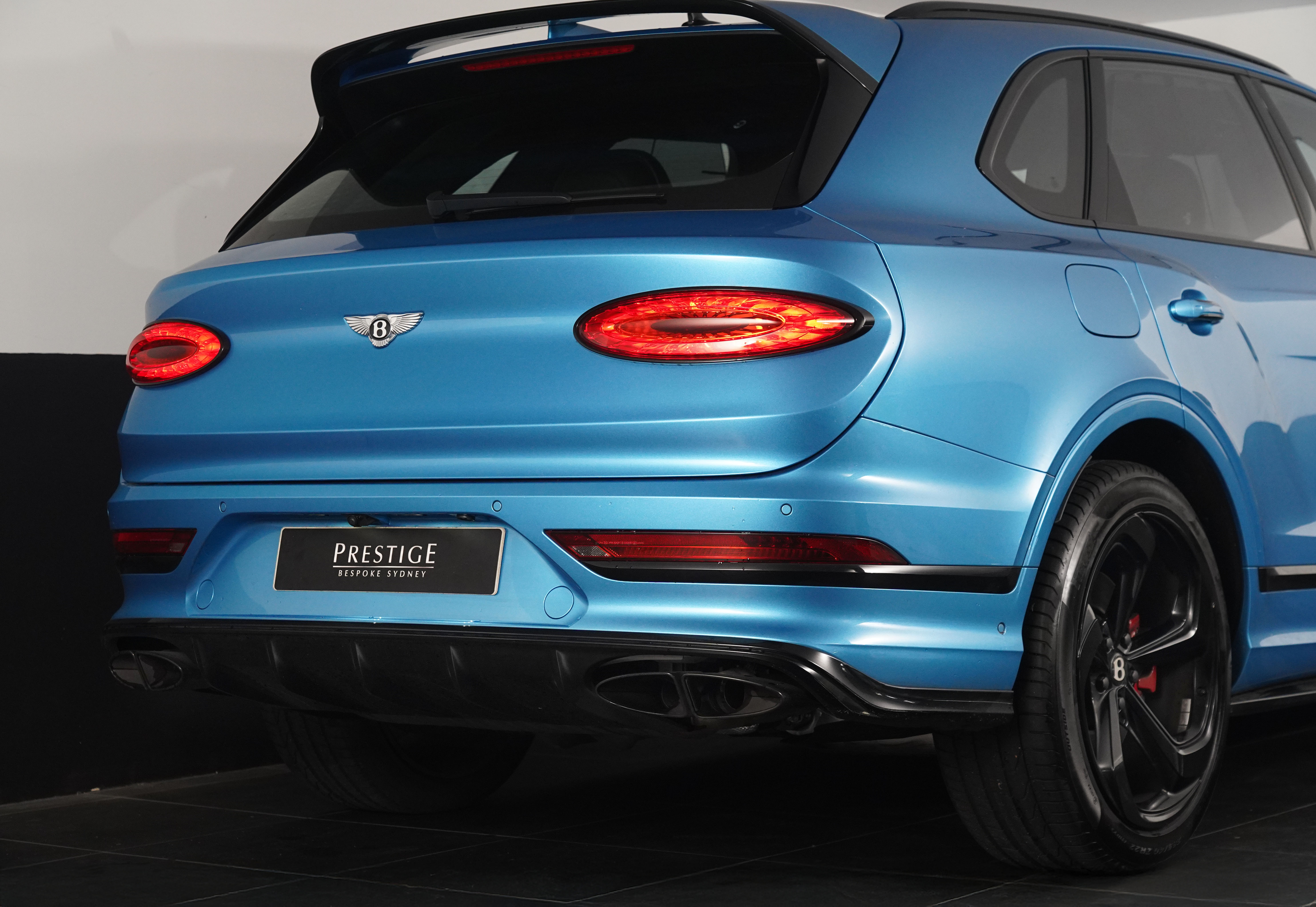 2024 Bentley Bentayga V8S Black Line SUV Image 19